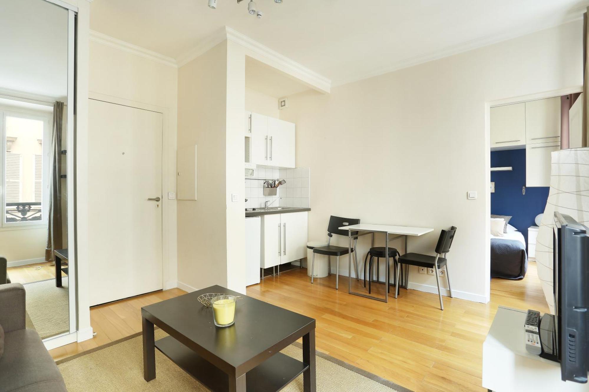 Pick A Flat'S Apartments In Batignolles - Rue Biot باريس المظهر الخارجي الصورة
