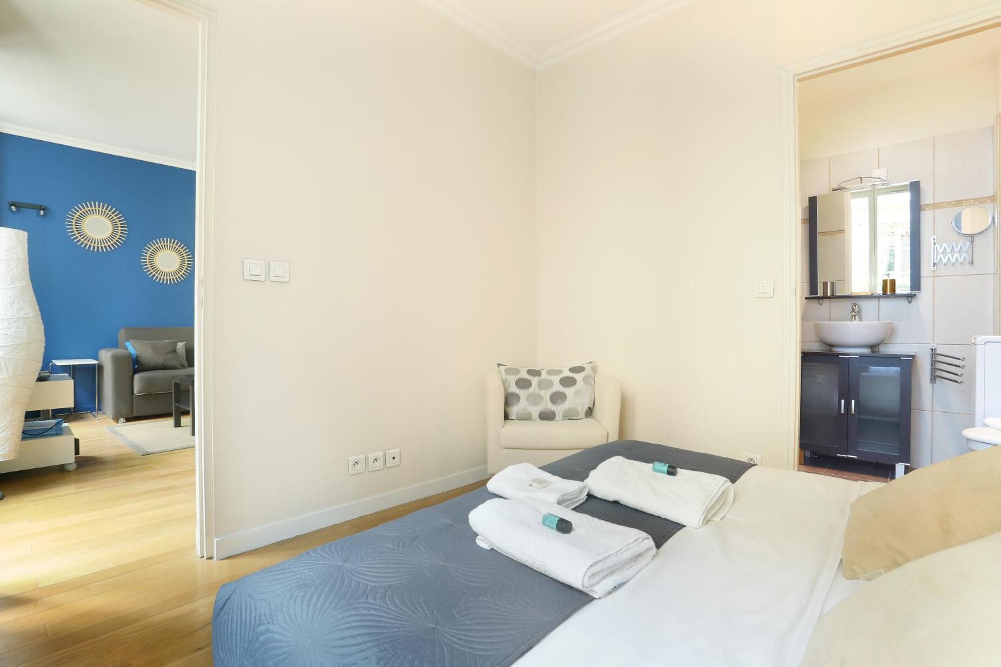Pick A Flat'S Apartments In Batignolles - Rue Biot باريس المظهر الخارجي الصورة