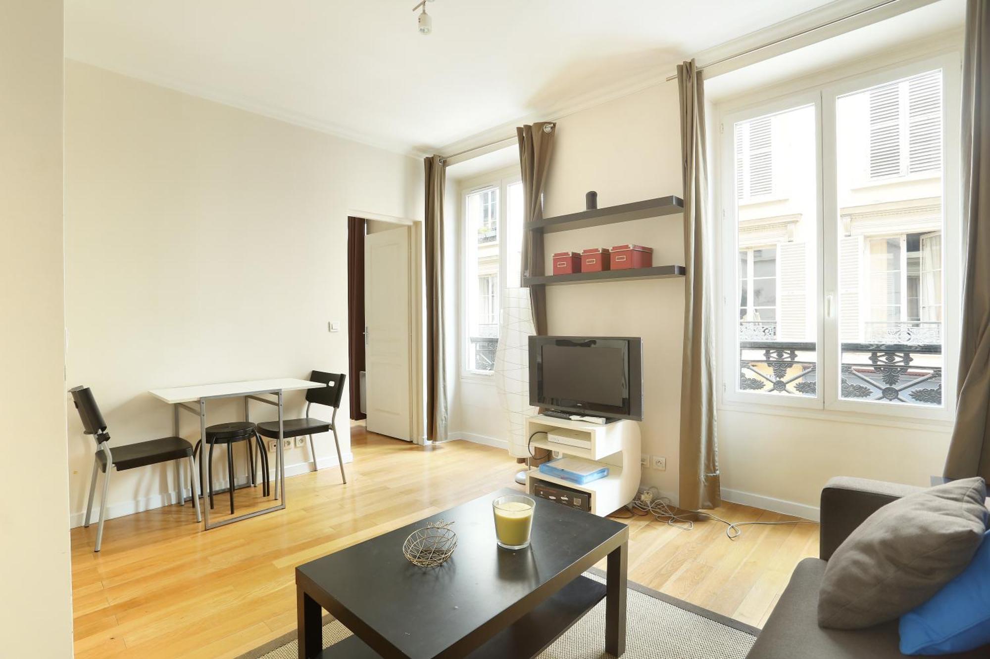 Pick A Flat'S Apartments In Batignolles - Rue Biot باريس المظهر الخارجي الصورة