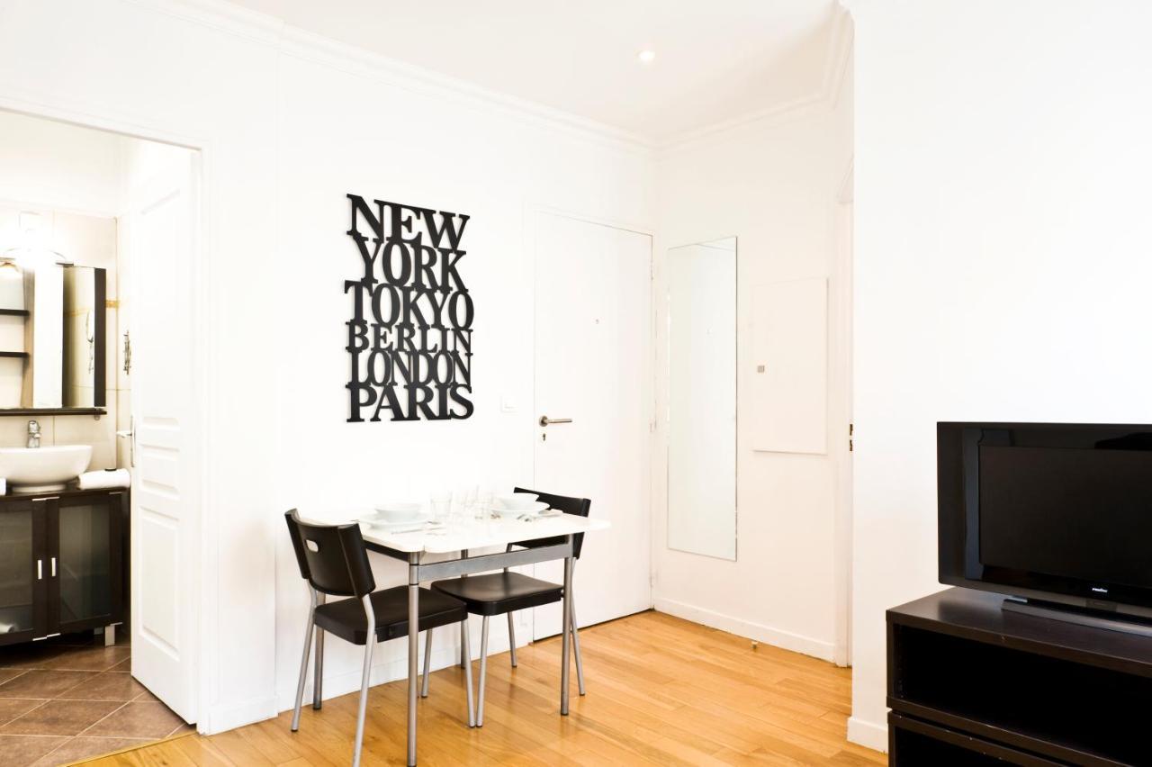 Pick A Flat'S Apartments In Batignolles - Rue Biot باريس الغرفة الصورة