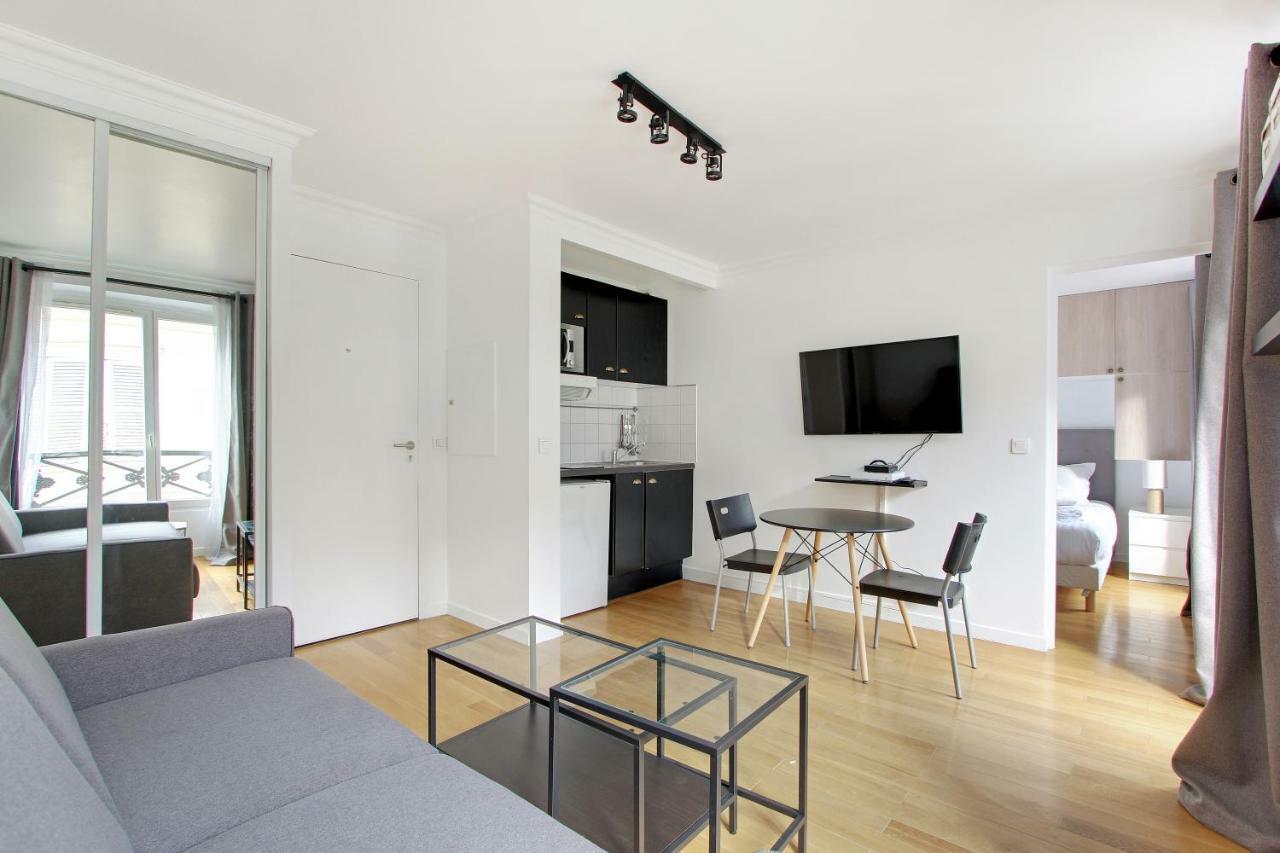 Pick A Flat'S Apartments In Batignolles - Rue Biot باريس المظهر الخارجي الصورة